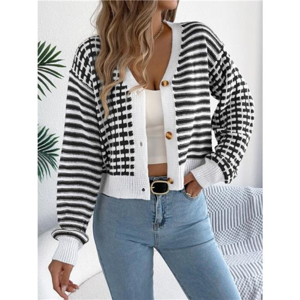 Striped Button-Up Cropped Cardigan - Picture 8 of 14